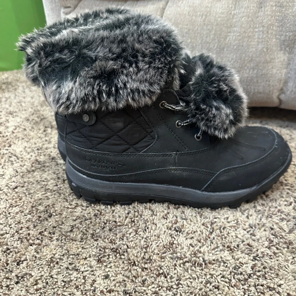 Bearpaw Becka Black Waterproof Snow Boots Faux Fur Trim Womens 9 1934W-BECKA